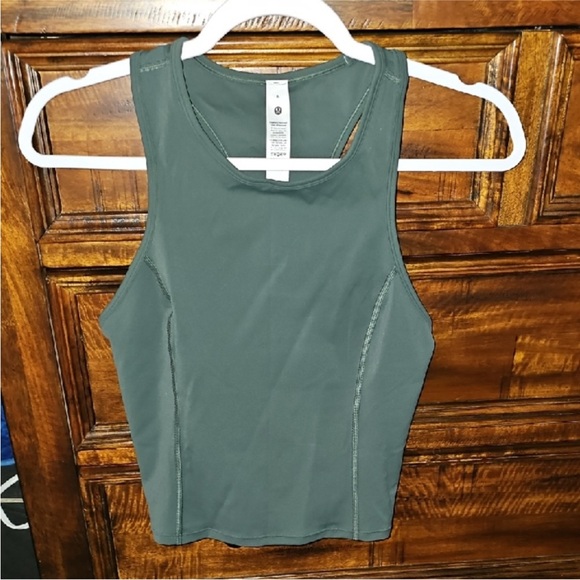 Lululemon Nwts Nulux Racerback Cropped Run Tank Sz 8 DKFR- Dark Forest